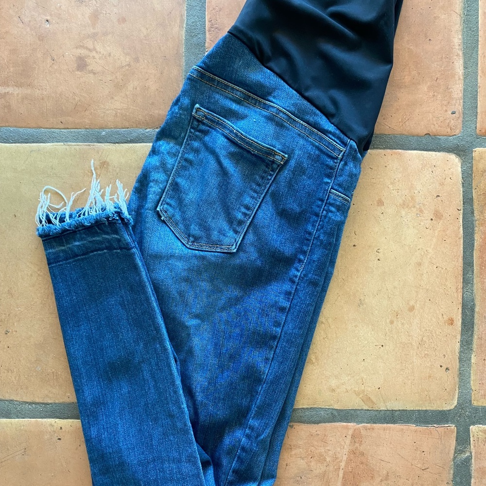 Just Black Frayed hem Maternity Jeans